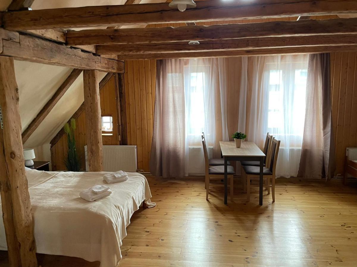 Kapteinis Liepāja Buitenkant foto